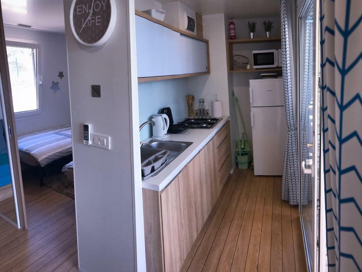 M&L Mobile Home Jezera Exteriér fotografie